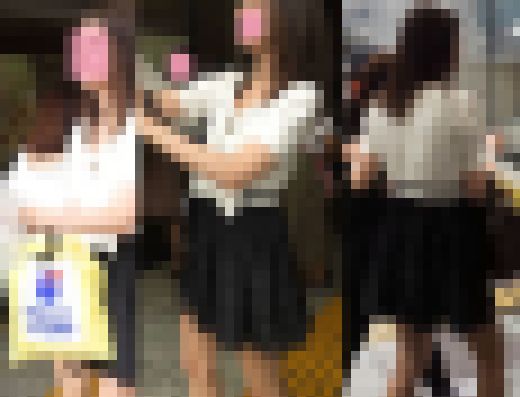 高画質パンチラ318プレミアム　激ミニ美形お姉さまのシルバーテカパン！　サンプル画像2