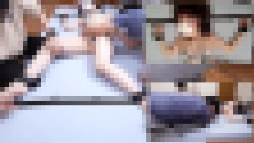 喉を枯らしフェロモン臭を撒き散らしながら悶絶しっぱなしの発狂お姉さん（完全オリジナル）　サンプル画像1