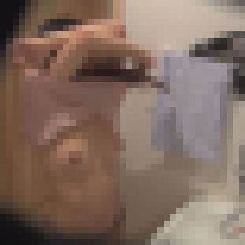 【家庭内盗撮】自宅でくつろぐ昼下がりの妻を旦那が隠し撮り。 サンプル画像