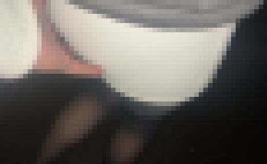 深夜に徘徊するタイトミニの女　サンプル画像1