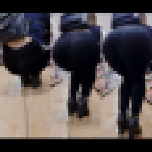 【ベロア生地パンツ】ムチっとしたお尻の女の子　サンプル画像2