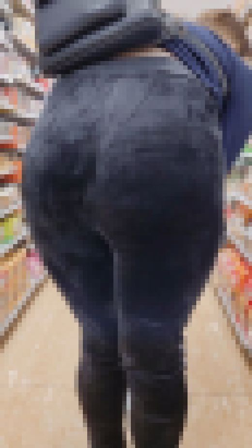 【ベロア生地パンツ】ムチっとしたお尻の女の子　サンプル画像3