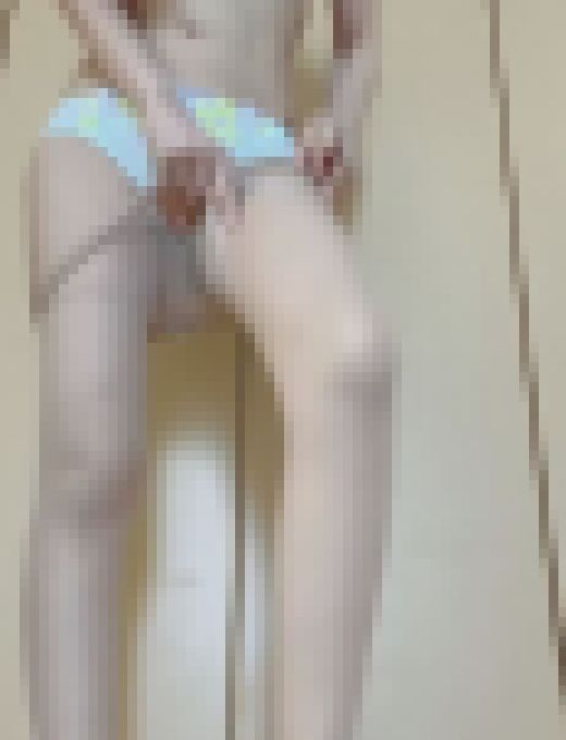 貧困裏アカ女子めぐの自撮りパンスト穿き穿きおっぱいムニュムニュお着換え動画　サンプル画像3