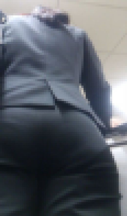 【清楚感最強レベル！！プラチナ級のルックス＋モデルスタイル】ポニーテールＯＬが悩殺！！　サンプル画像1