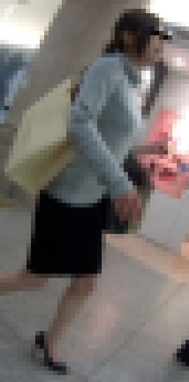 ニット巨乳な美人OL！ サンプル画像