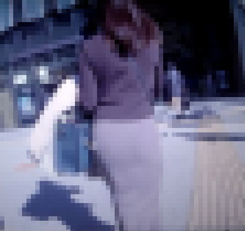 超美人OLがタイトスカートで歩くイヤらしい美巨尻と腰つきがエロい　サンプル画像3