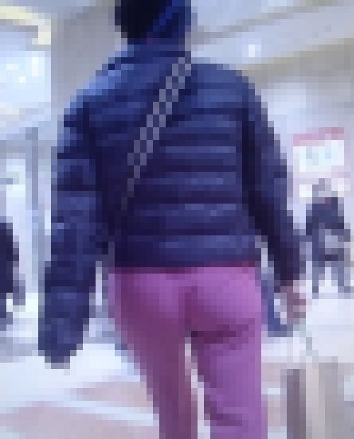 エレガント清楚系の美女がタイトなスラックス履いて美巨尻ムニュムニュさせて歩いてるよ　サンプル画像2