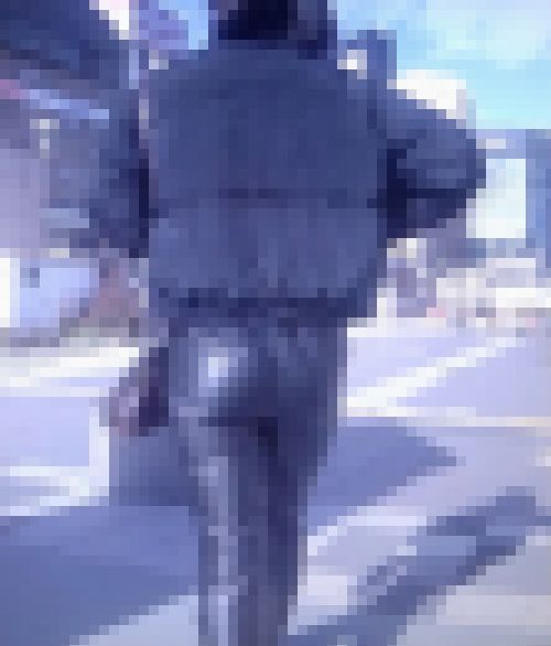 エロカッコイイお姉さん系の美女がレザーパンツ履いて美巨尻パンパンにパツらせて歩いてるよ　サンプル画像2