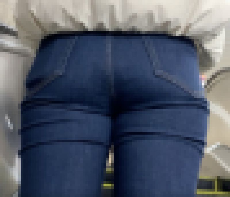 078 ロングブーツを履いたスキニー美女 サンプル画像