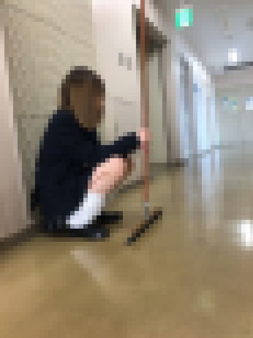 【見えまくりギャル】制服パンチラ147　サンプル画像2