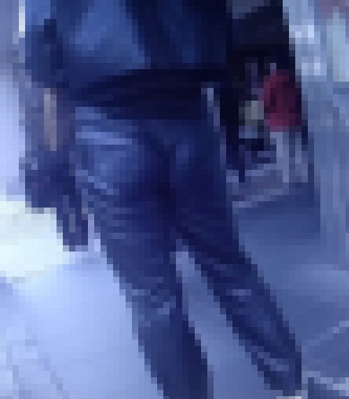 清楚で色っぽい美人お姉さんが超ピタピタなレザーパンツ履いてTバック美爆尻を食い込ませて歩く姿がヤバい　サンプル画像1