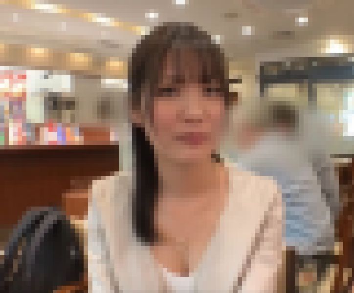 友達に女友達を誘い出してもらって、その女友達を友達に食わせた！ サンプル画像