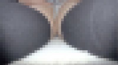 痴漢 形が変わるくらいお尻を強くわしづかみひたすら揉む サンプル画像