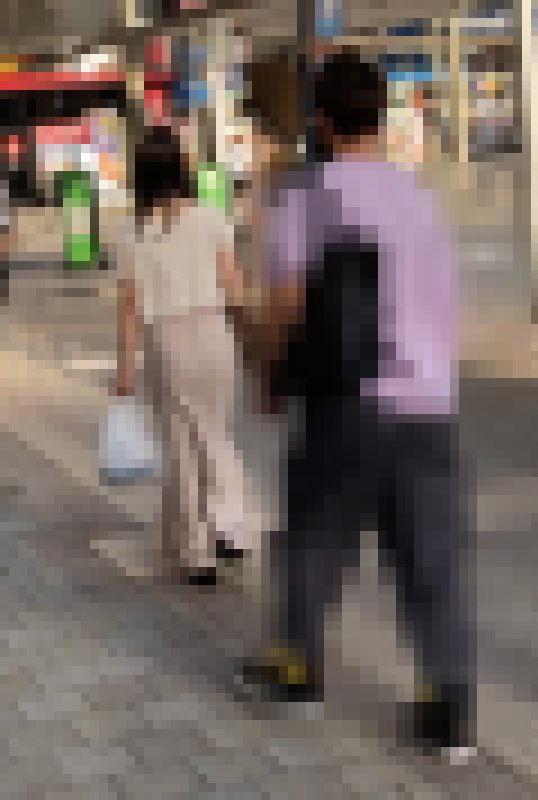男に見られまくるパンティ透けエロ美尻美女続き サンプル画像