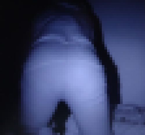 健全マッサージ美女【31】清楚系の超ドデカヒップの美人セラピストのピタパンでの施術がイヤらしい(赤外線　サンプル画像1