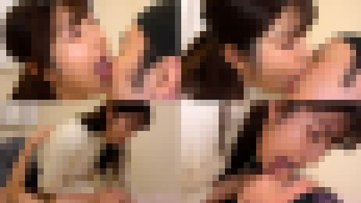 【舌フェチ唾フェチ】辻さくらのエロ長い舌でリクエスト顔舐め サンプル画像1