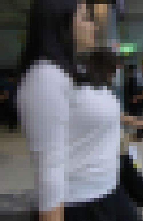 豪乳なニットお姉さん　サンプル画像2