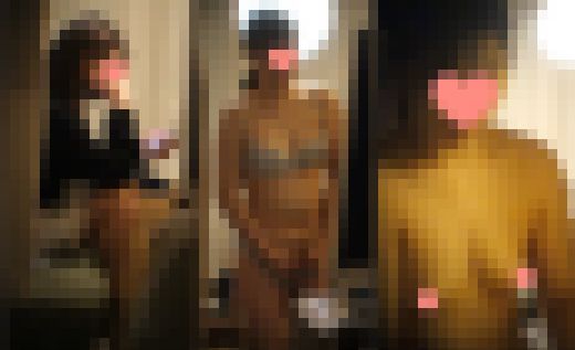 非日常的な状況に頭がクラクラ。美人な他人のおっぱいをドアを隔てた10cm先で見られるこの感じ。　サンプル画像1