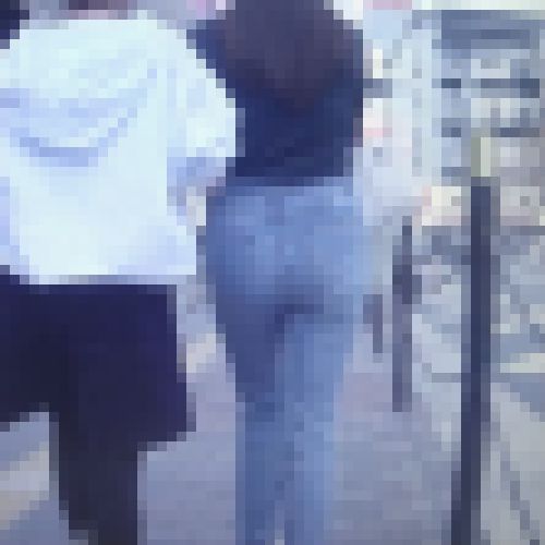 長身美人お姉さんがデニム履いて美巨尻パンパンにさせて歩く姿がイヤらしい　サンプル画像1