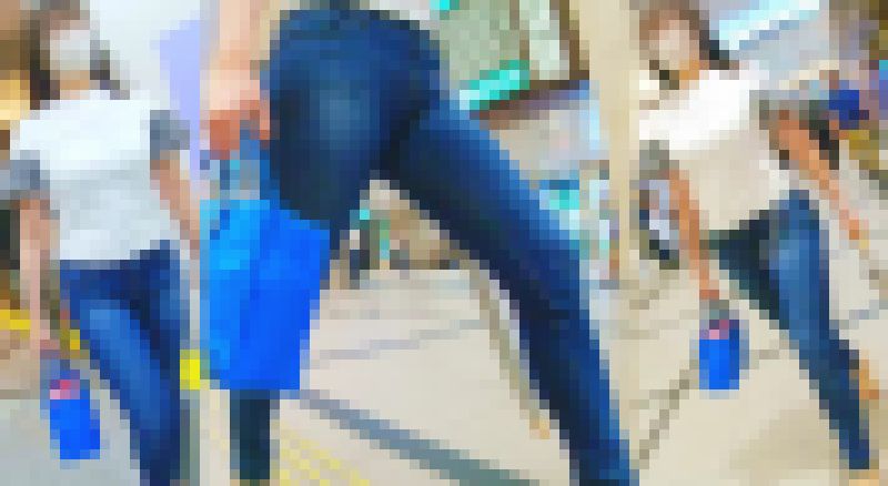 No.822形のイイおっぱい&お尻を飾らないエロをもってアピールするお姉さんに密着取材 サンプル画像