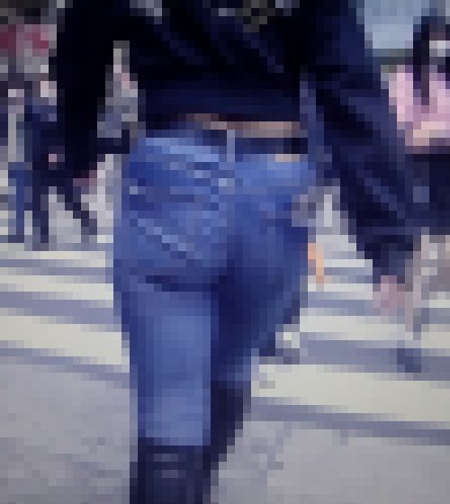 超絶綺麗な美人お姉さんが超密着型スキニーデニムを履いてドエロ美巨尻強調させて歩いてるよ　サンプル画像3