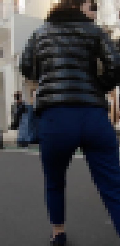 卑猥な尻肉お姉さん　サンプル画像1