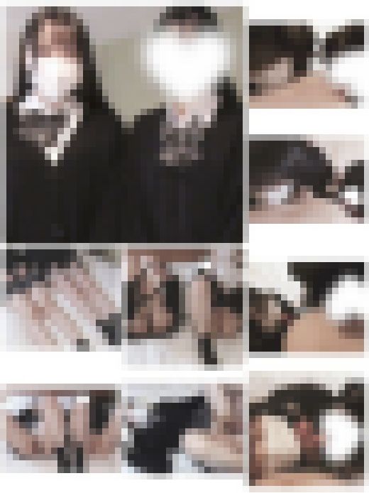 【盗撮!!】お友達とお買い物中のお姉さんのパンツを逆さ撮りww！！　サンプル画像1