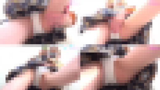 パンツ見せたがりなスレンダーJ.Kちゃんは欲求不満(2)陰毛ハミ毛しながら野外オナニー編 サンプル画像3