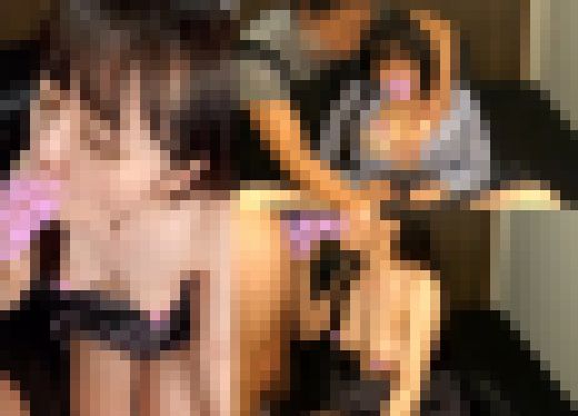 ［監視カメラに映ってましたよ］オナニー映像をネタにして個室に突撃#5後半 サンプル画像