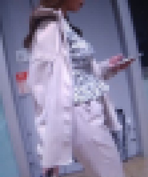 超美人美巨乳ギャルの横乳と超セクシー美人ギャルの激エロタイトワンピ(2作品収録)　サンプル画像2