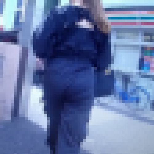 超絶セクシー美女がスキニーパンツ履いて美尻肉ムニュムニュさせて歩く姿にフル勃起　サンプル画像3