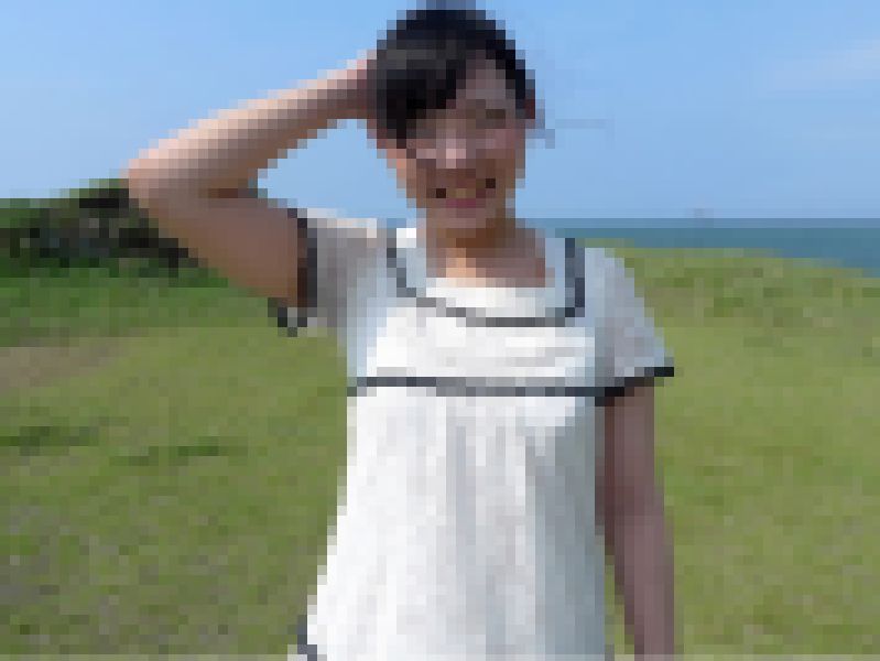 ◆素人投稿動画 t●it●erでゲットした高身長爆乳OLさんに海辺で露出させちゃいました！ 【Part.01：海までドライブ・超 サンプル画像
