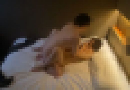 【後半部分】処女喪失。素直でかわいらしい19歳の女の子。こっそりゴムを外して中出しセックス! サンプル画像3