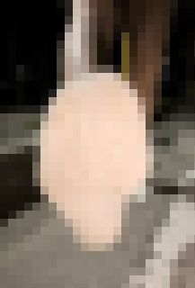 白ソックスのまま歩いて汚れたからぶっかけw　サンプル画像3