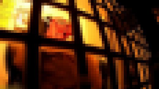 更衣室の美人お姉さん　サンプル画像2