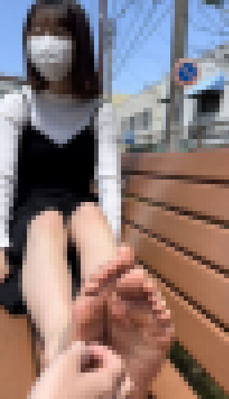21歳24cm清楚系美女激弱足裏くすぐり!2分6秒 サンプル画像