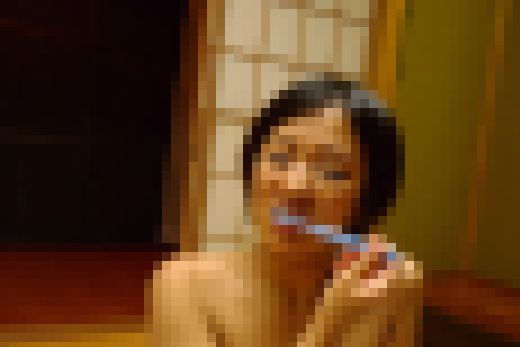 ◆素人投稿動画 黒髪ショートの可愛い女子大生さんに大量に精子を飲ませてあげました 【Part.08：ガンガン騎乗位とザーメン歯磨　サンプル画像3