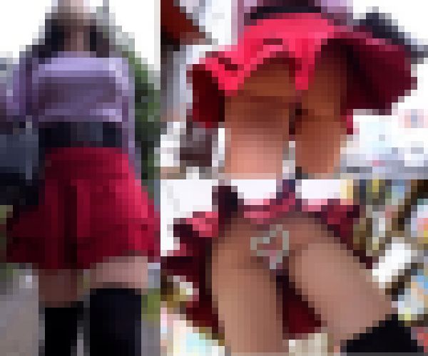 【ニーハイ肉厚パンチラ】露出度90%のTバック生尻！ サンプル画像