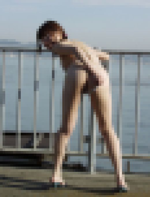 ◆素人投稿動画 お願いしたらどこでも裸になってくれる見せたがりの女子大生です 【Part.03：露出生ハメセックスとノーパンで食　サンプル画像3