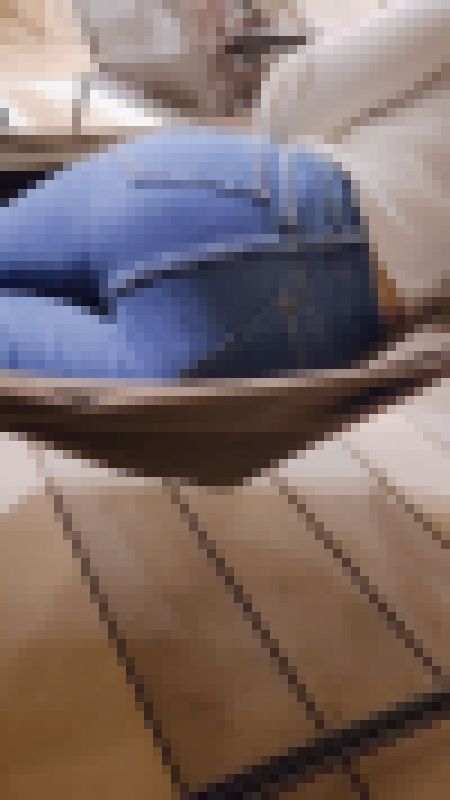 【ジーンズ】プリプリのデカ尻を強調するJD風お姉さん4　サンプル画像3