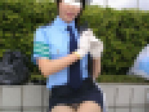 執念の粘着で体育座りさせて撮った貴重な生パンチラのみ収録！オマケのエロコスもあり！コスプレイベント、モデル撮影会パンチラ総勢30　サンプル画像3