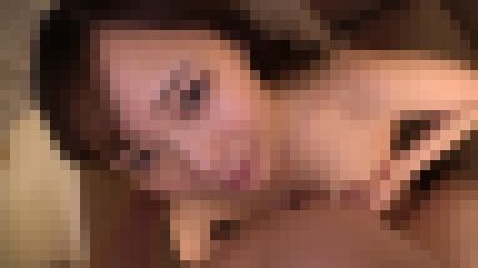 色白巨乳の24歳受付嬢が執拗な責めに清楚な顔を歪めてエロい本性をさらけ出す サンプル画像