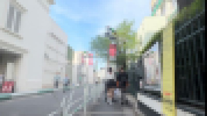 ミニスカギャルママの背後はいやらしい生パンツでした【4K追跡視●】 サンプル画像