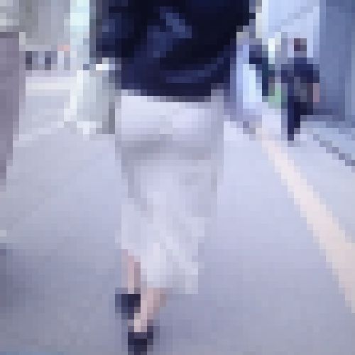 超ハイスペック美人お姉さんが極薄タイトスカート履いて美巨尻密着させて歩いてるよ サンプル画像