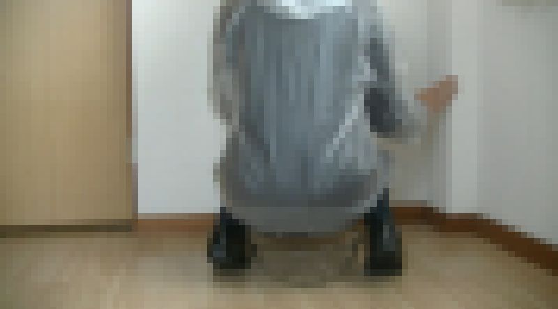 カッパを着たままお漏らし サンプル画像