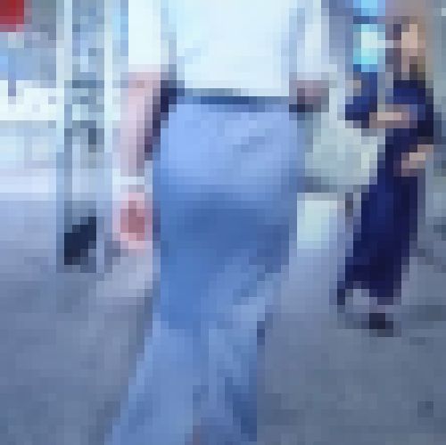 清楚系の美人女子大生がタイトスカート履いて抜群のクビレスタイル見せつけて歩いてるよ サンプル画像