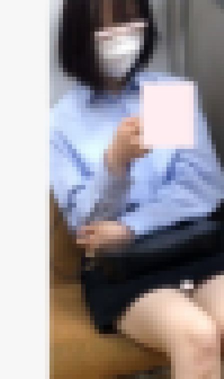 ミニスカ隠さない清楚美女女神 サンプル画像
