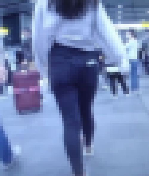 超ドデカヒップ清楚美女がスキニーデニム履いて歩く姿がイヤらしい　サンプル画像3