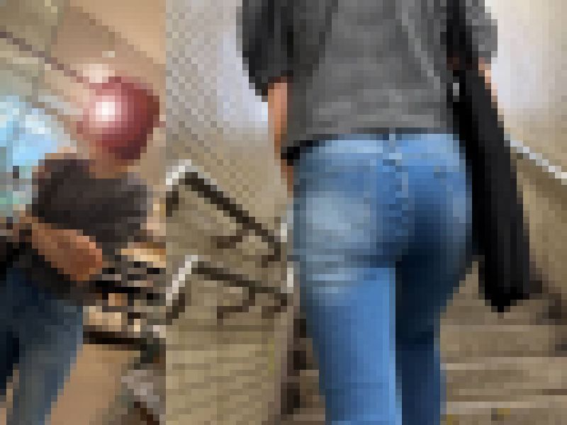 4K デニムが似合うプリッと小尻JDちゃんをお家まで粘着撮り サンプル画像