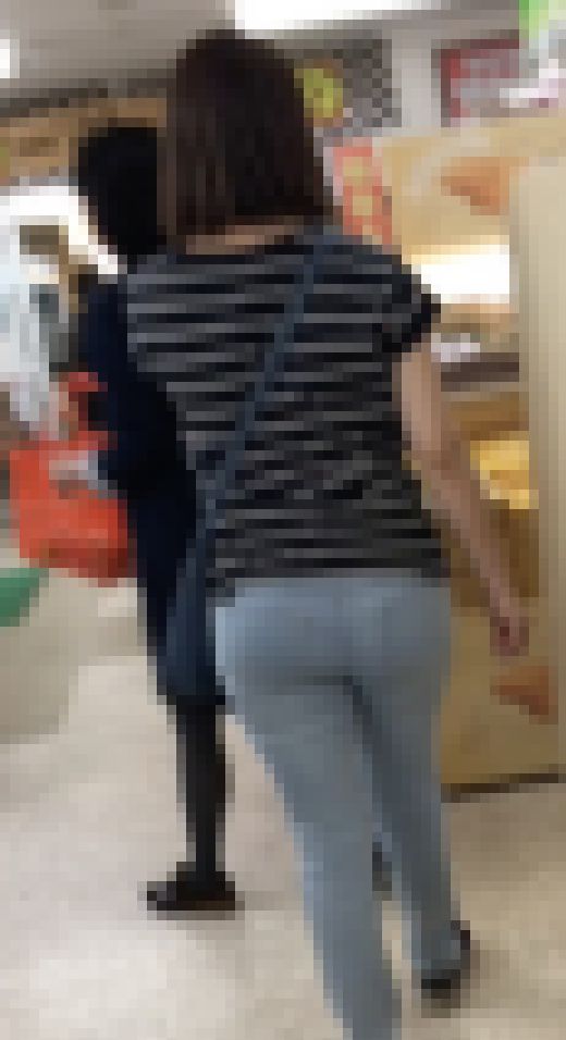 【熟女のお尻】激シコ！ケツだけブリンブリン！薄デニムに包まれた巨尻に顔をうずめたい！　サンプル画像1